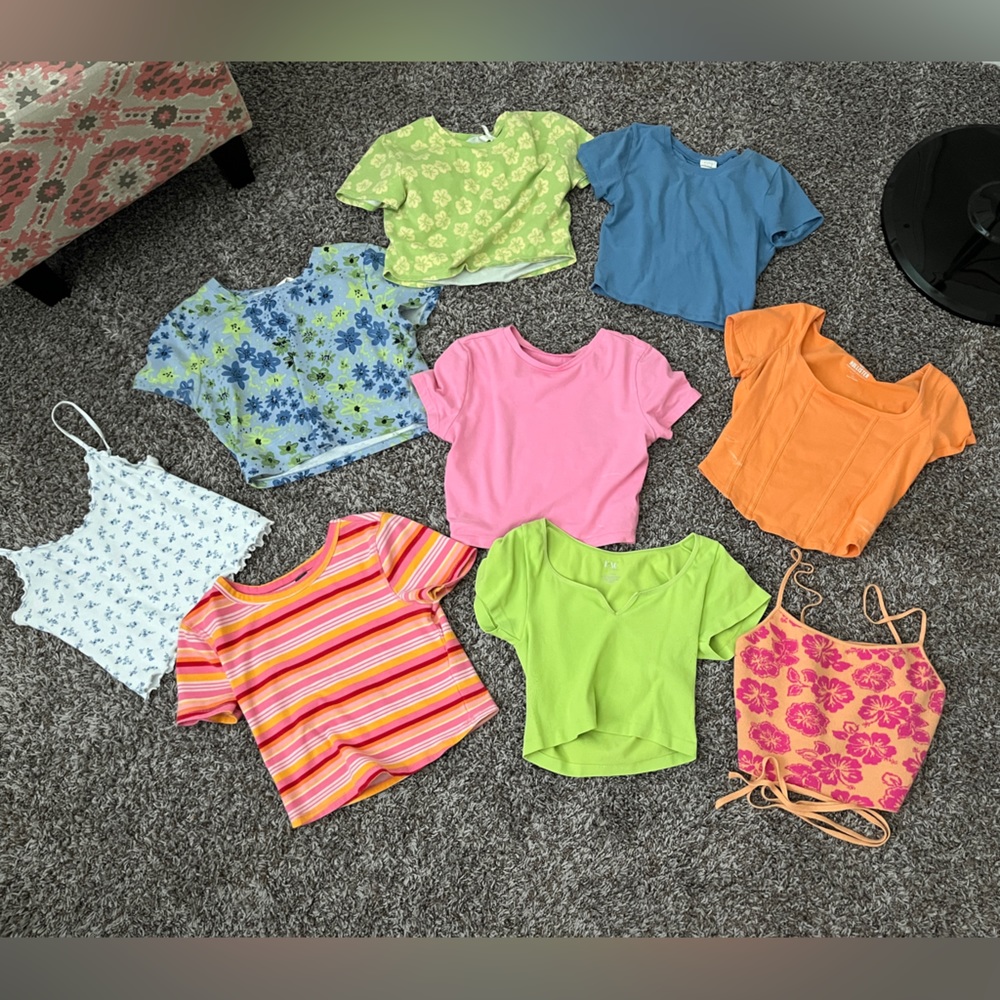 Selling PacSun, Wild Fable, Hollister, Tilly’s Crop Tops Bundle